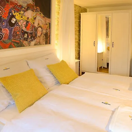 Rebel House Apartment