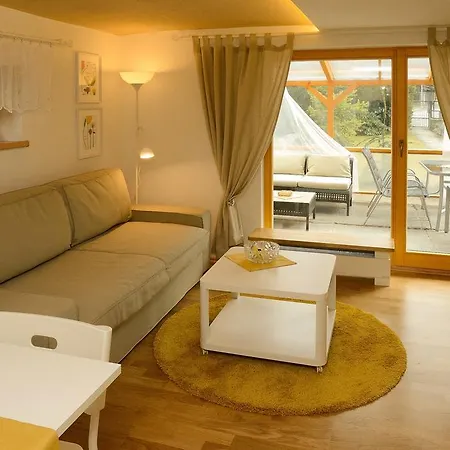 Rebel House Apartment *